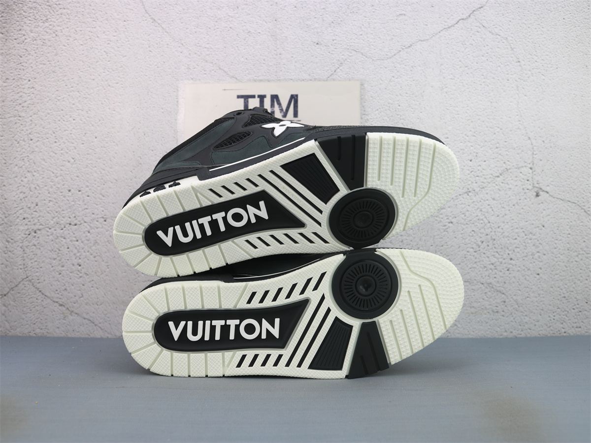 LV Skate Sneaker Black And White